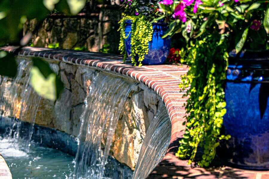 beverly-blue-MAIN-003-900x600 beverly-blue-MAIN-003-900x600